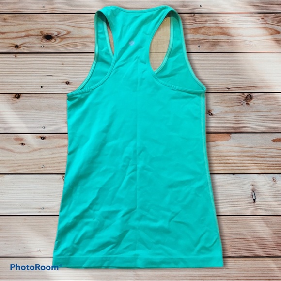 Lululemon tank - Picture 2 of 3
